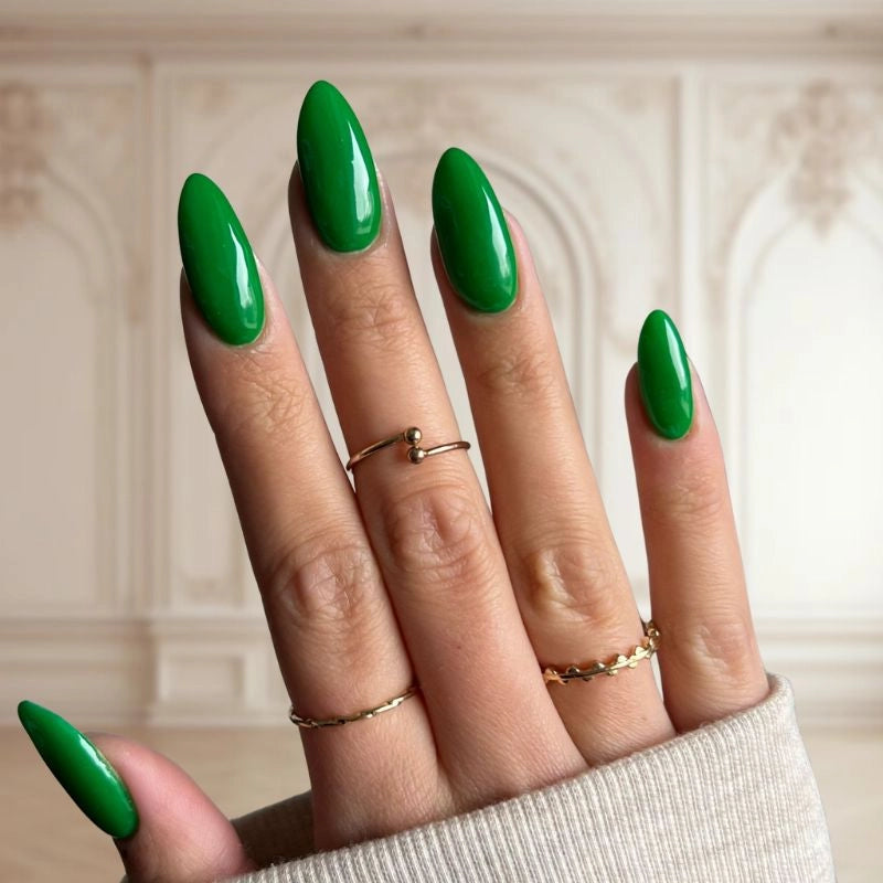Canvas Green Dip Powder For Nails for a deep green pedicure with earthy tones, ideal for DIY beauty lovers.