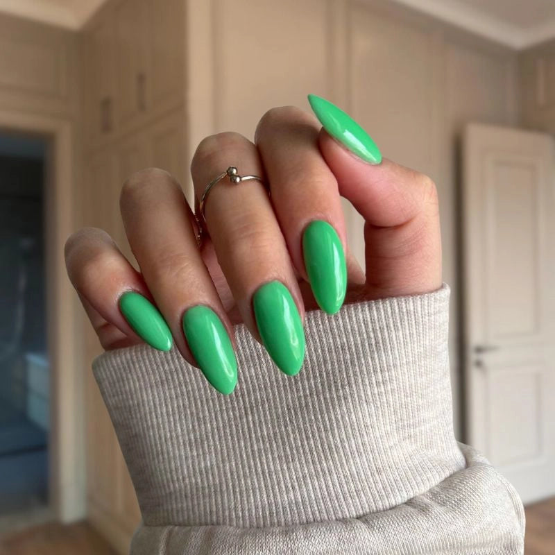 Cocktail Mint Green Dip Powder For Nails showcasing a fresh, minty green manicure with a smooth finish, perfect for DIY beauty lovers.