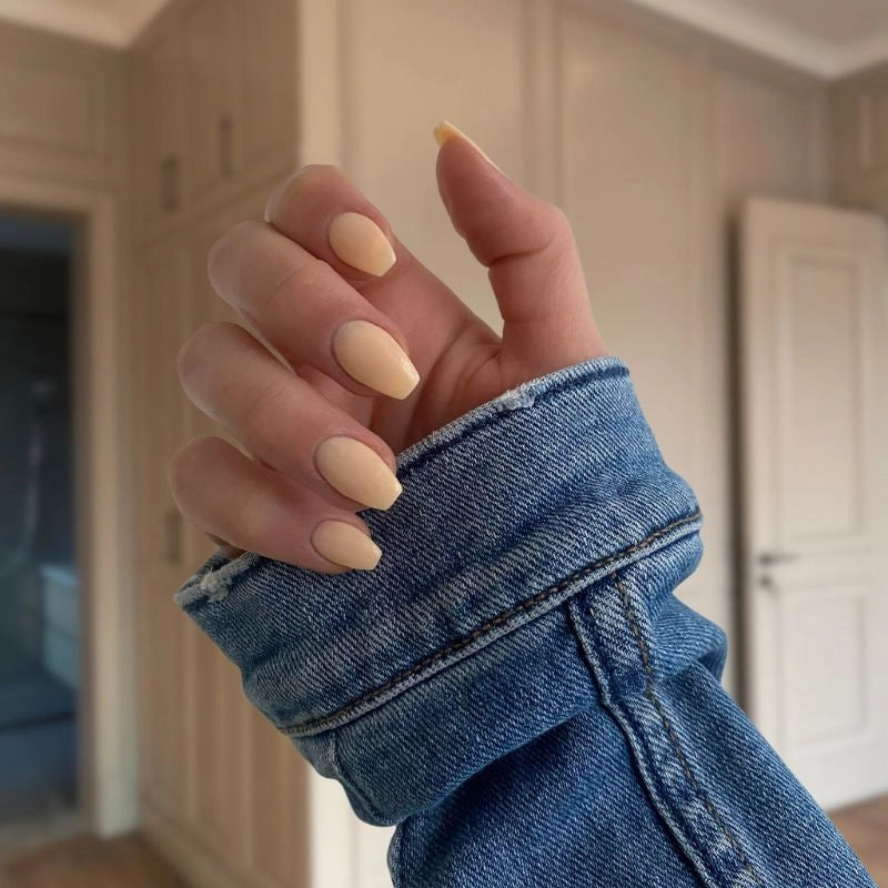 Creamy Apricot Dip Powder Application - Soft Apricot Tone for Flawless Nails