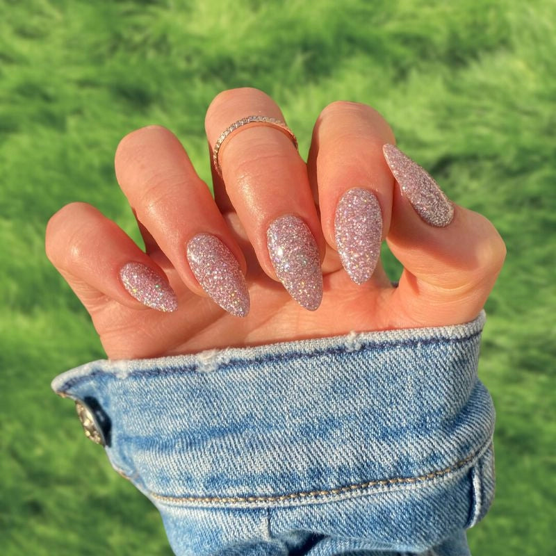 Silver Shine Dip Powder – Perfect for creating bold, eye-catching metallic nail designs.