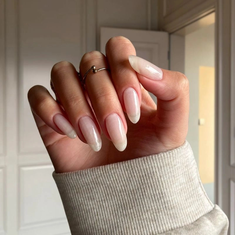 Translucent White Dip Powder – Perfect for creating natural or artistic nail designs.