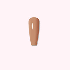 Glossy manicure using Caramel Clay dip powder