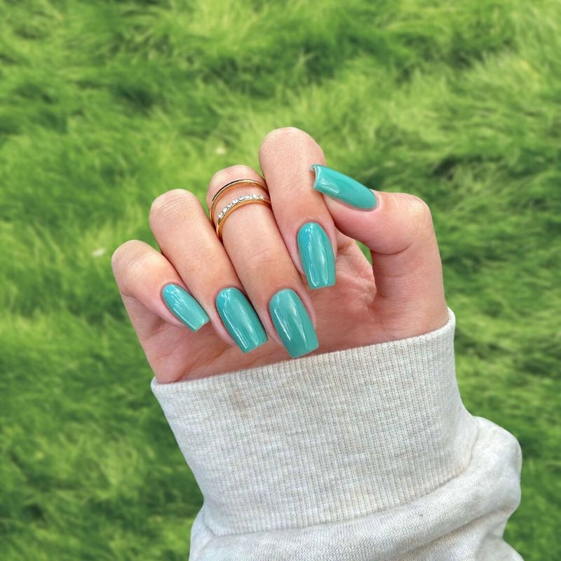 Pond Green Dip Powder For Nails for a peaceful green pedicure with subtle blue undertones, ideal for DIY pampering.