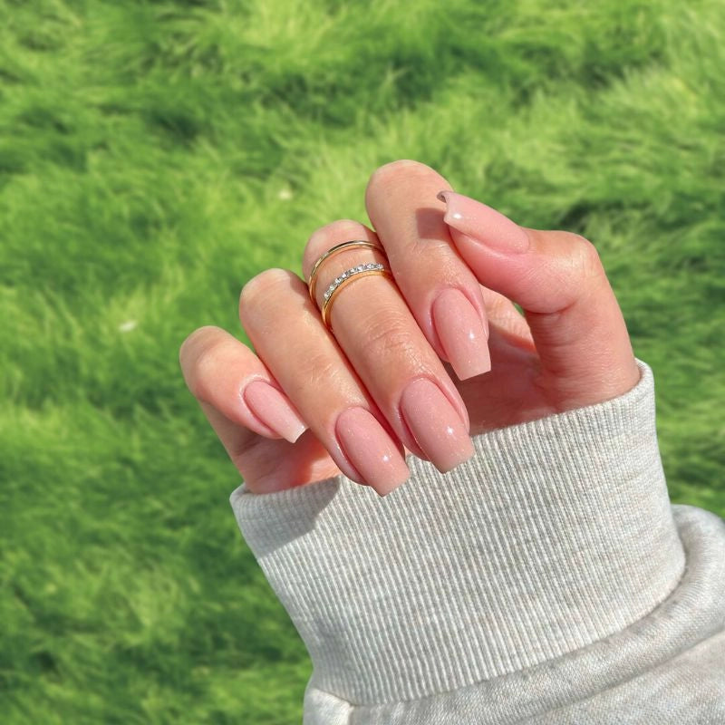 Soft-Apricot-Dip-Powder-Nail-Art-Design