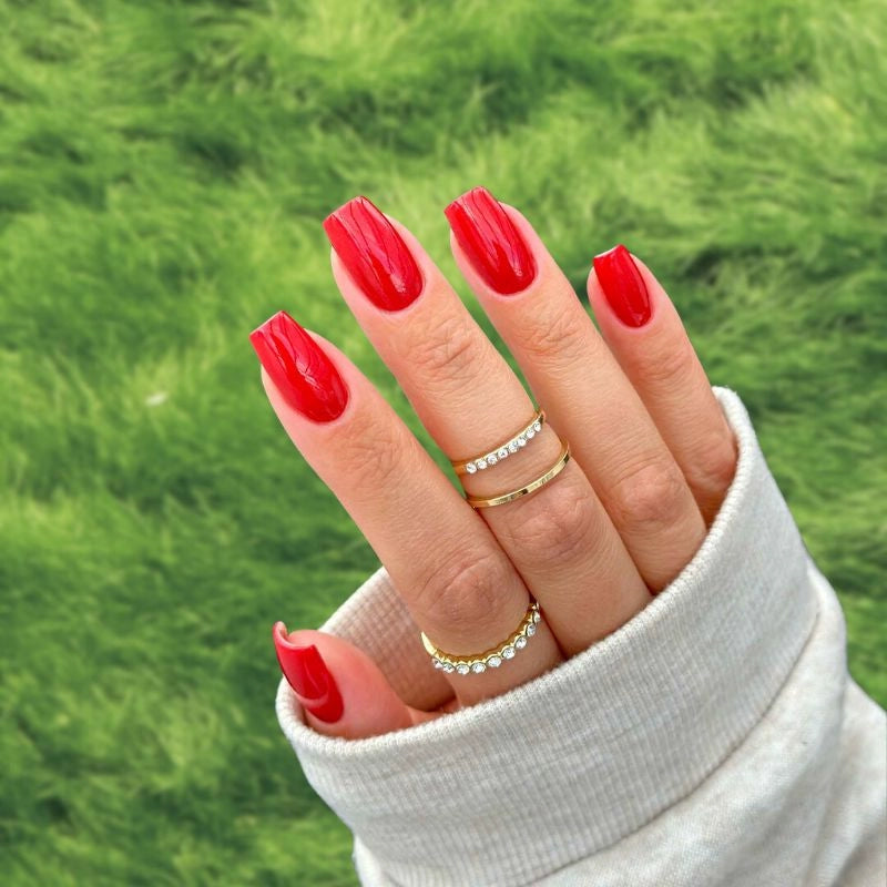 Fiery Red Dip Powder for Bold, Stunning Nail Designs