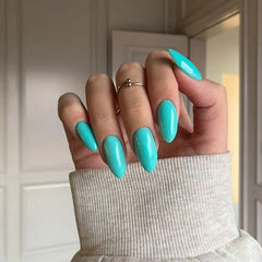 Ocean Breeze Green Dip Powder for Beautiful, Aqua-Inspired Nail Art